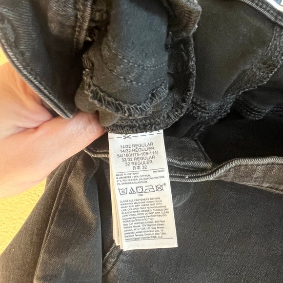 GAP Maternity inset panel favorite jeggings - Picture 9 of 9
